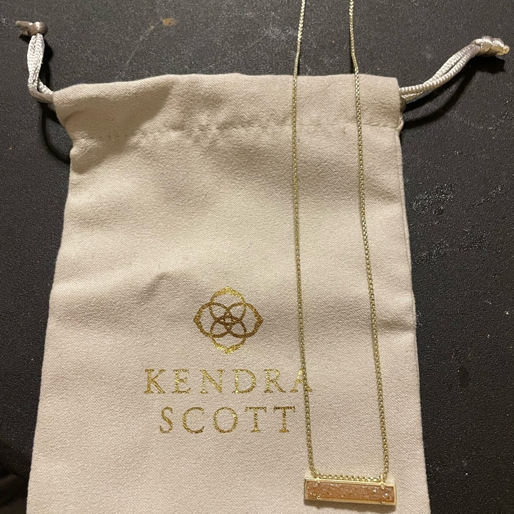 Kendra Scott Gold, Cream and light pink Bar Necklace